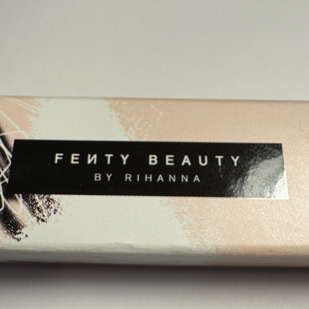Fenty Gloss Bomb Mini Size Fenty Glow .07fl oz 2ml Travel Size Boxed Lip Gloss - Picture 7 of 9